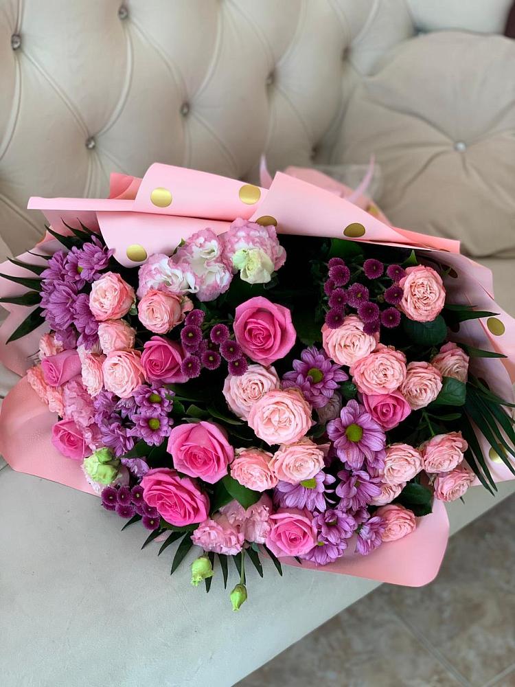 Букет цветов из: Хризантемы, Розы и Лизиантусы в Пойковском