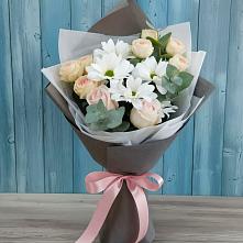 Букет цветов из:  Хризантемы и Розы в Пойковском