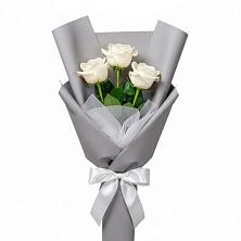 Букет 3 белые розы в Пойковском