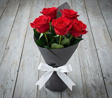 Букет 5 Красных роз Эдлесс Лав #REPLACE_PRED# Пойковском