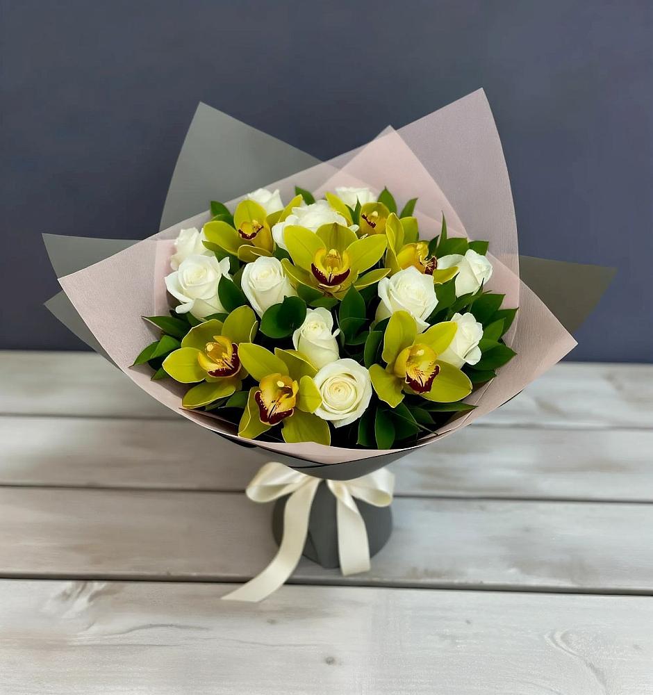 Букет цветов из: Орхидеи и Розы в Пойковском