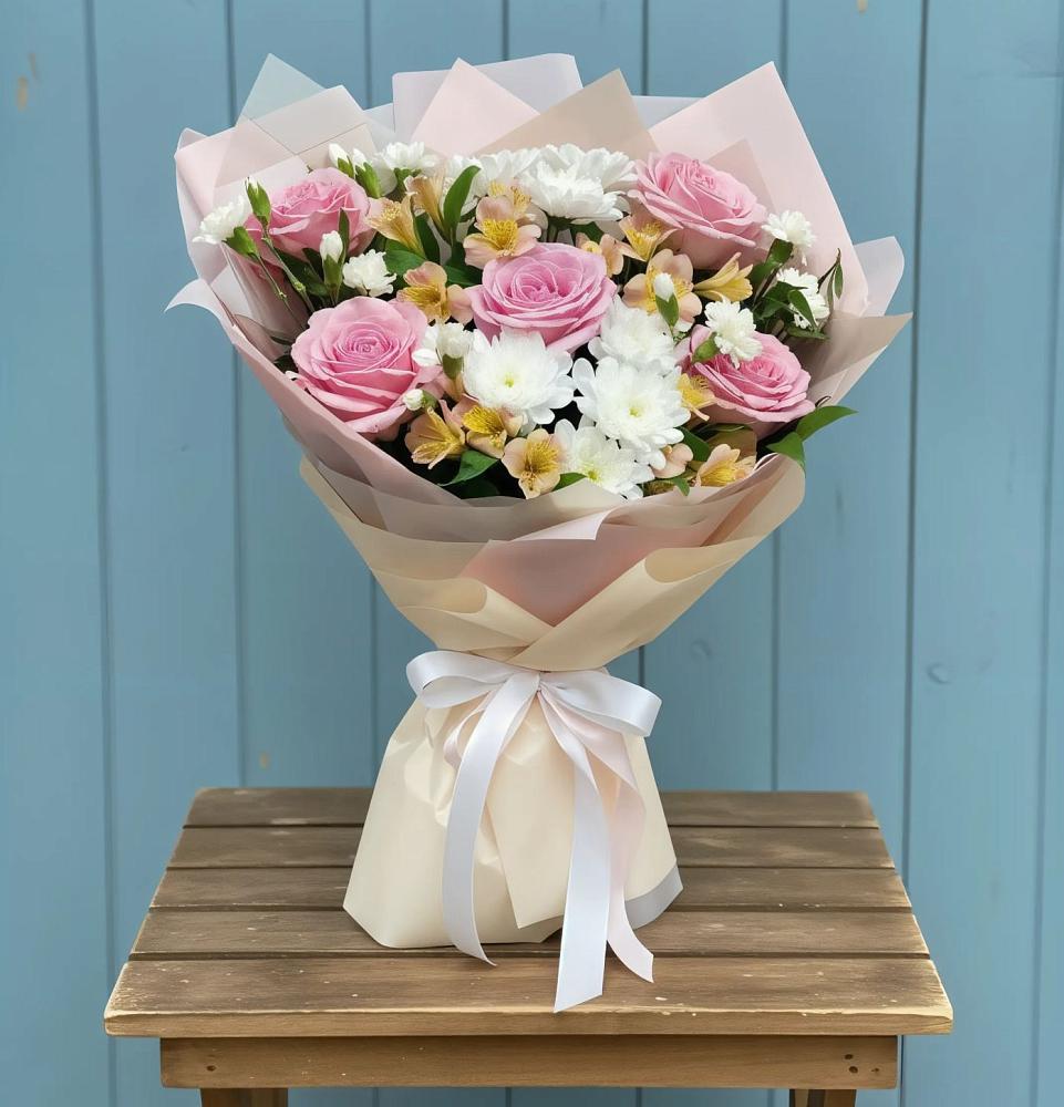 Букет цветов из: Гвоздики, Орхидеи и Розы в Пойковском