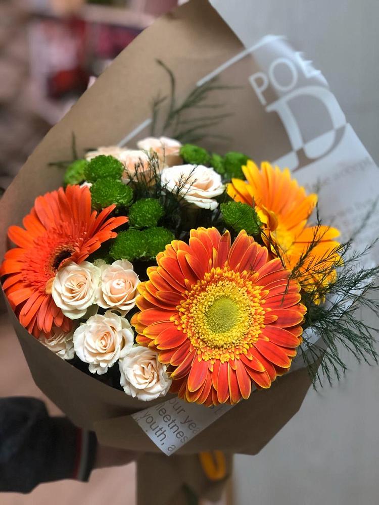 Букет цветов из: Герберы, Хризантемы и Розы в Пойковском