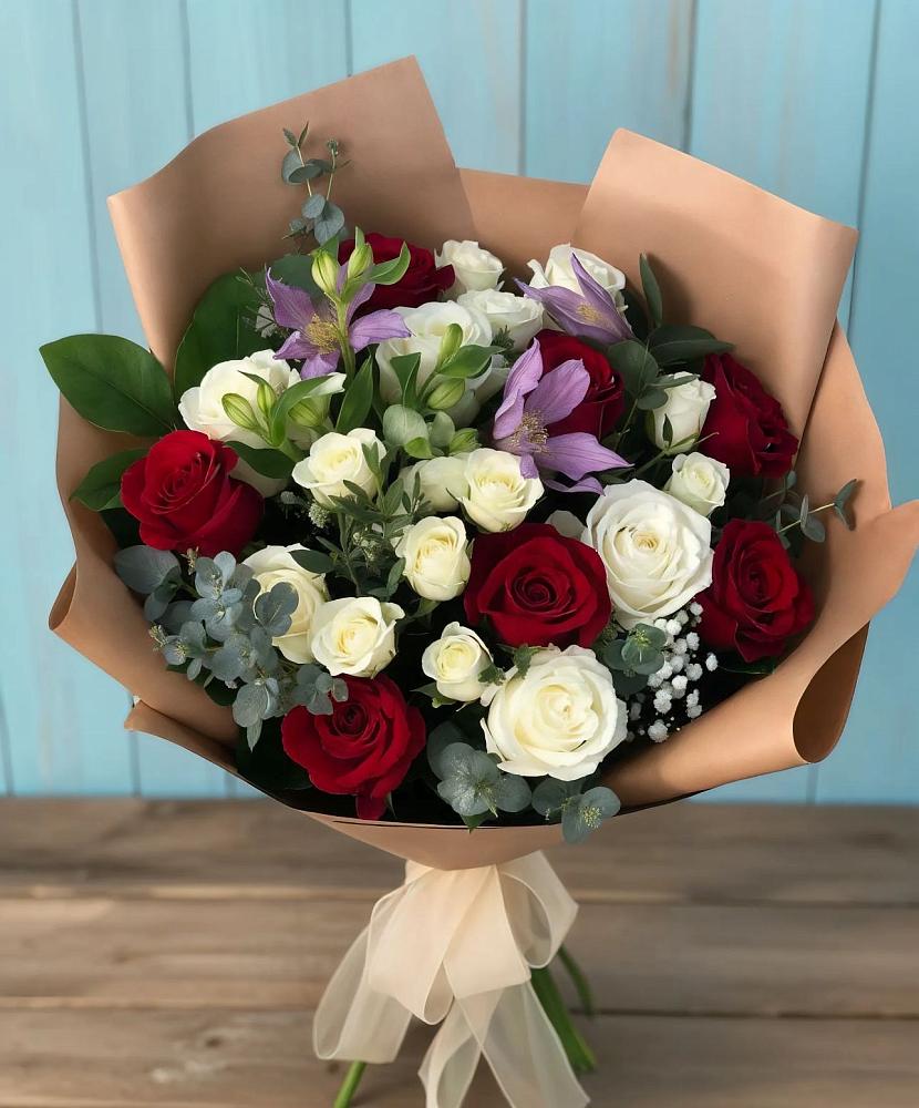 Букет цветов из: Розы и Альстромерии в Пойковском