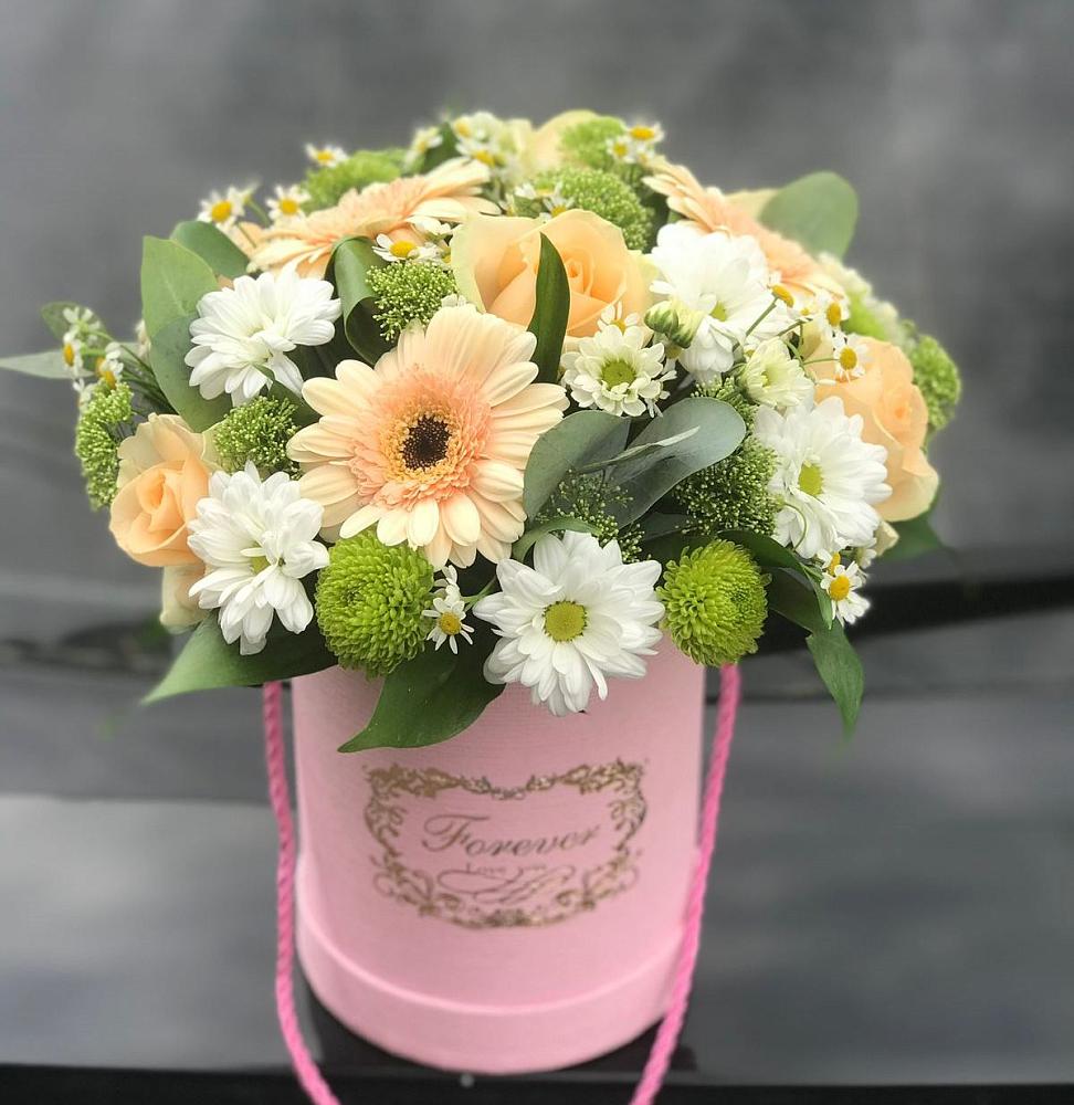 Цветочная композиция из Розы, Герберы и Хризантемы в шляпной коробке в Пойковском